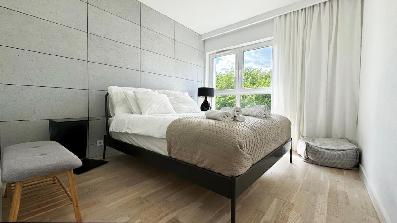 Apartament Park Bazantow Katowice Bagian luar foto