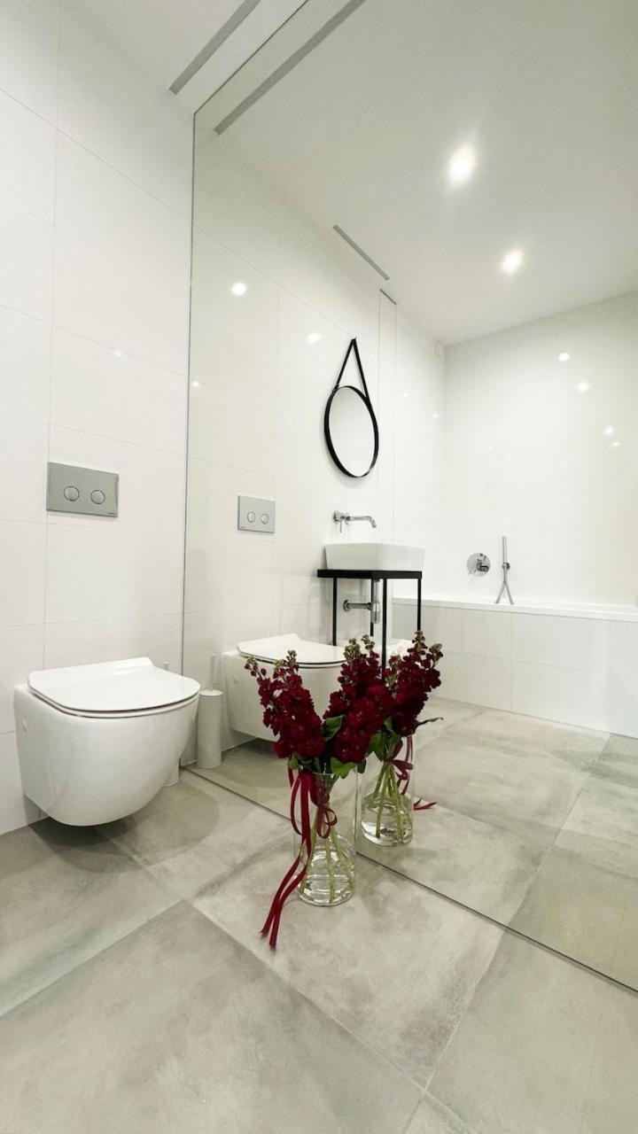Apartament Park Bazantow Katowice Bagian luar foto
